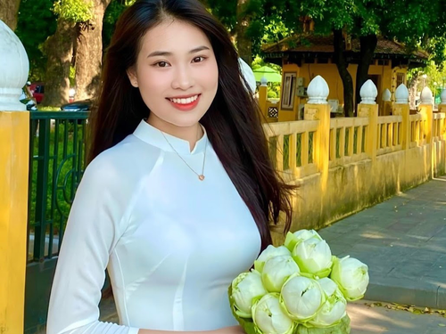 Lê Ngân - Cô gái tài năng với tình yêu âm nhạc cháy bỏng