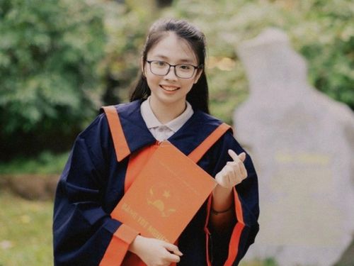 Hà Nội: Nữ sinh đỗ cùng lúc 4 trường chuyên danh giá