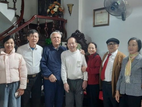 Ban chấp hành Hội Cựu Giáo chức trường đại học Y Dược Thái Bình tổ chức thăm và tặng quà tết tới hội viên có hoàn cảnh đặc biệt nhân dịp tết Nguyên Đán Bính Ngọ