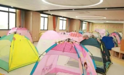 Trung Quốc: Trường dựng lều cho học sinh ngủ trưa