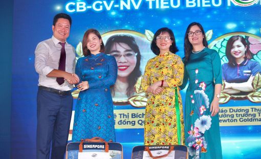 Xúc động tràn đầy ngày Nhà giáo Việt Nam 20/11 tại trường Tiểu Học Newton Goldmark