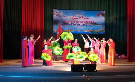 Hội Cựu Giáo chức một số tỉnh phía Bắc tổ chức các hoạt động chào mừng kỷ niệm 40 năm ngày Nhà giáo Việt Nam
