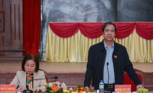 Đoàn Đại biểu Quốc hội Hà Nội giám sát thực hiện đổi mới chương trình, SGK