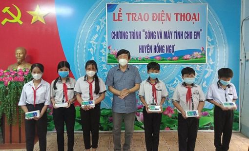 Sóng và máy tính: Sức lan tỏa từ chương trình nhân văn