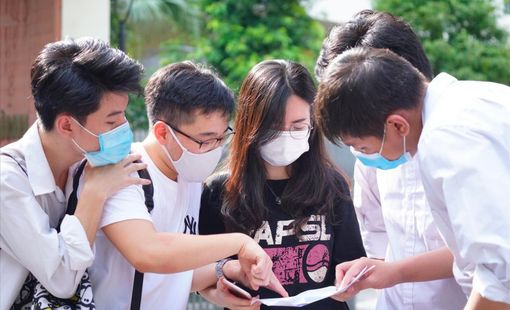 Đề minh hoạ cho Phương án thi tốt nghiệp mới là việc cần làm