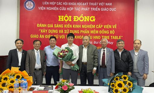 Sáng kiến kinh nghiệm của tác giả Bùi Công Huy xếp loại A xuất sắc