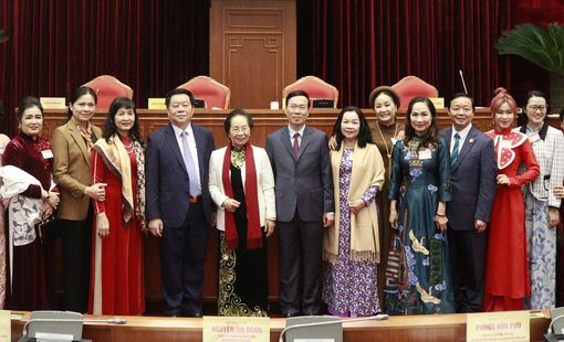 Đội ngũ trí thức, nhà khoa học, văn nghệ sĩ có ý nghĩa then chốt đối với vận mệnh và tương lai dân tộc