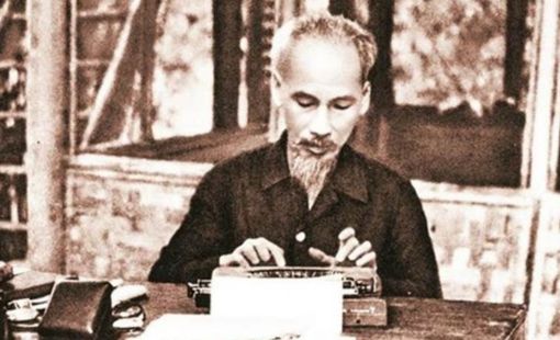 Hồ Chí Minh - nhà báo lỗi lạc, nhà sáng lập và người thầy vĩ đại của báo chí cách mạng Việt Nam