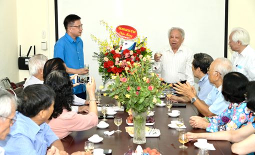 Gặp mặt thân mật nhân ngày truyền thống thành lập Hội Cựu Giáo chức Việt Nam (3/7/2004 – 3/7/2023)