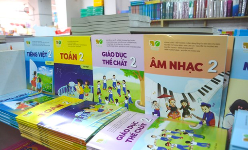 Năm học 2023 - 2024: Bảo đảm cung cấp đủ sách giáo khoa và sách giáo viên