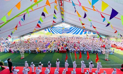 RỘN RÀNG KHÔNG KHÍ LỄ KHAI GIẢNG NĂM HỌC 2023 – 2024 TRƯỜNG TIỂU HỌC I-SẮC NIU-TƠN