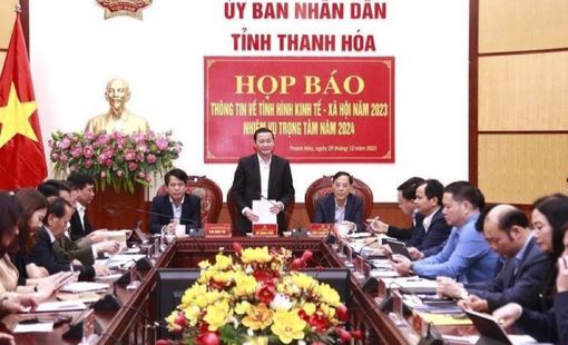 Thanh Hoá: Hỗ trợ sinh viên trường Đại học Hồng Đức bị thiệt hại trong vụ cháy