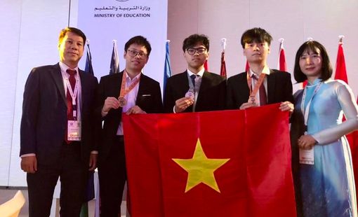 Chính phủ đánh giá cao sự cải thiện trong chất lượng giáo dục các cấp