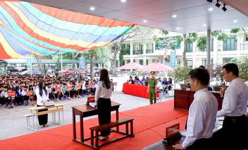 Từ Sơn: Phiên tòa giả định tuyên truyền pháp luật về bạo lực học đường và luật nghĩa vụ quân sự