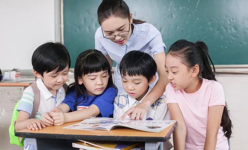 Bộ GD&ĐT nâng tiêu chuẩn trong xét thăng hạng với giáo viên