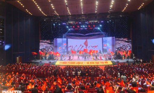 Bộ trưởng bộ GD&ĐT kêu gọi Thủ đô Hà Nội hướng đến phát triển nền giáo dục thanh lịch