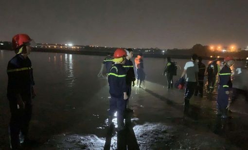 Phú Thọ: Vụ 5 học sinh mất tích khi tắm sông đã tìm thấy 1 thi thể nhưng chưa xác định được danh tính