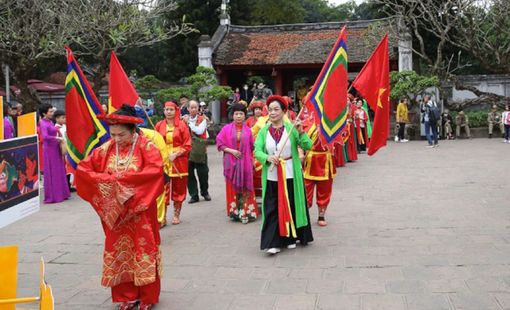 Hà Nội: Không khí xuân rộn ràng những ngày đầu năm mới