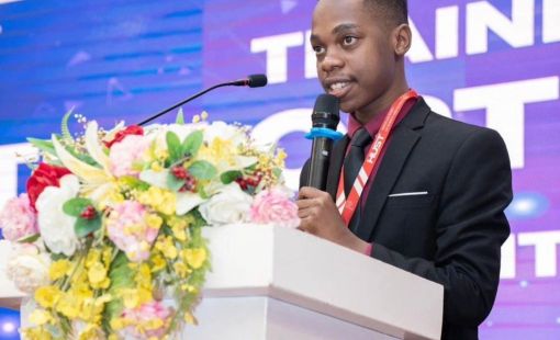 Du học sinh đến từ Châu Phi gây sốt với vai diễn "Đào, phở và piano"