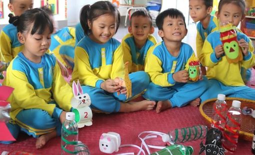 Trải nghiệm tái chế rác thải nhựa trong trường học
