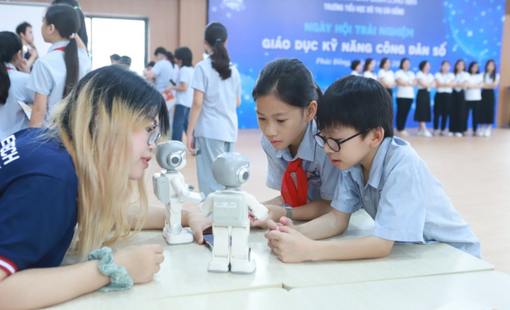 Hà Nội: Học sinh trải nghiệm kỹ năng công dân số
