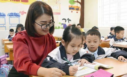 Bộ GD&ĐT: Đề xuất tuyển dụng giáo viên trình độ cao đẳng