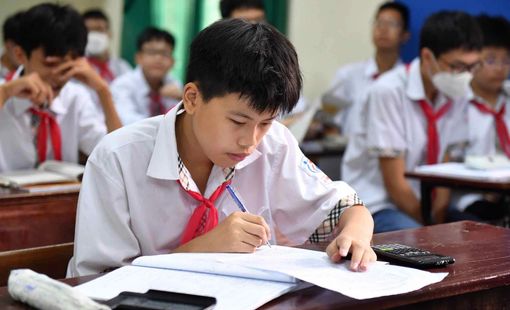 Đề thi và Đáp án gợi ý môn Ngữ Văn lớp 10 ở Hà Nội năm 2024