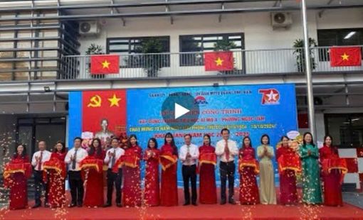 Trường Tiểu học Ái Mộ A Tổ Chức Lễ Khai Giảng và Gắn Biển Công Trình Nhân Kỷ Niệm 70 Năm Giải Phóng