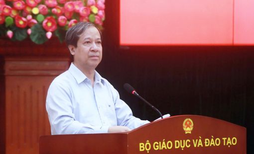 Ngành GD&ĐT quyên góp ủng hộ khắc phục hậu quả bão số 3