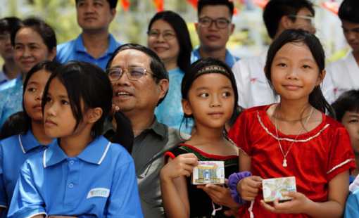 Thủ tướng đồng hành cùng ước mơ: Nụ cười rạng rỡ giữa những mất mát