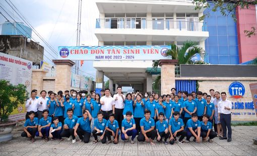 Tiếp đón đoàn công tác huyện Phong Điền thành phố Cần Thơ thăm quan, dự hội nghị tại trường Cao đẳng Công nghệ và Du lịch