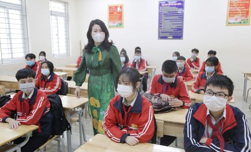 Thu Tiền Học Sinh Sai Quy Định, Giáo Viên Có Thể Bị Phạt Tù