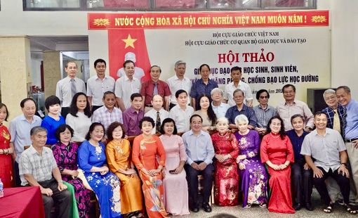 Hội thảo “Giáo dục đạo đức học sinh, sinh viên – Rèn luyện kỹ năng phòng, chống bạo lực học đường” GIÁO DỤC NHÂN VĂN VÀ TRÁCH NHIỆM CHUNG CỦA TOÀN XÃ HỘI