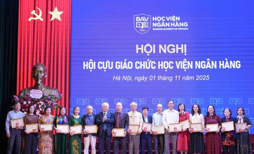 Hội nghị Cựu giáo chức Học viện Ngân hàng năm 2025: Dấu ấn tri ân và lan tỏa giá trị tôn sư trọng đạo