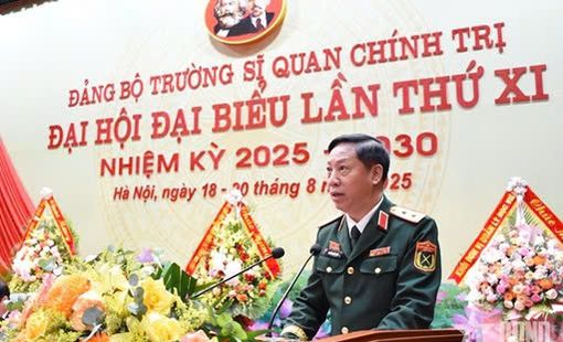 XÂY DỰNG PHẨM CHẤT CHÍNH TRỊ MẪU MỰC, “TẤT CẢ VÌ HỌC VIÊN THÂN YÊU” CHO ĐỘI NGŨ NHÀ GIÁO TẠI TRƯỜNG SĨ QUAN CHÍNH TRỊ - MỘT SỐ BÀI HỌC KINH NGHIỆM