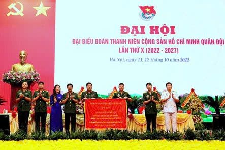 GIẢI PHÁP PHÁT TRIỂN VĂN HÓA CHÍNH TRỊ CỦA THANH NIÊN QUÂN ĐỘI TRONG BỐI CẢNH CHUYỂN ĐỔI SỐ HIỆN NAY