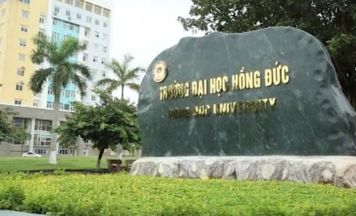 Một nữ sinh Trường Đại học Hồng Đức (Thanh Hoá) nghi rơi từ tầng cao xuống sân trường