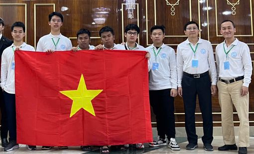 Học sinh Việt Nam xuất sắc giành trọn bộ Huy chương Vàng tại đấu trường quốc tế