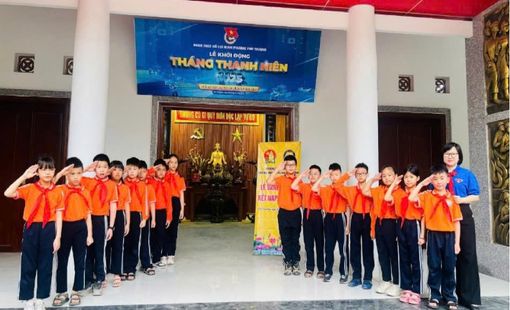 Cô giáo Nguyễn Thị Kim Dung - Người gieo mầm yêu thương