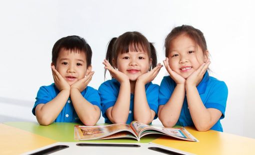 Cho trẻ em tuổi mẫu giáo làm quen với tiếng Anh