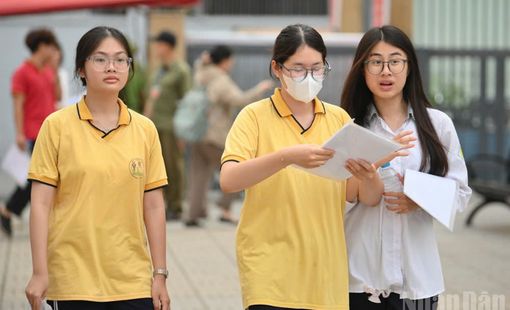 Đề thi môn Văn kỳ thi tốt nghiệp THPT 2025: Lần đầu không dùng ngữ liệu sách giáo khoa