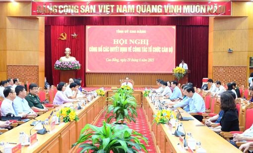 Cao Bằng: Công bố các quyết định điều động, bổ nhiệm cán bộ diện Ban Thường vụ Tỉnh ủy quản lý