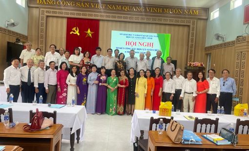 NGHĨA TÌNH ẤM ÁP TRONG HỘI NGHỊ SƠ KẾT CỦA HỘI CỰU GIÁO CHỨC QUẢNG NAM