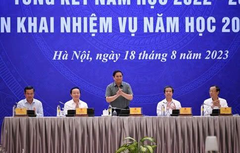 ĐẢNG LÃNH ĐẠO PHÁT TRIỂN GIÁO DỤC VÀ ĐÀO TẠO TRONG CÔNG CUỘC ĐỔI MỚI