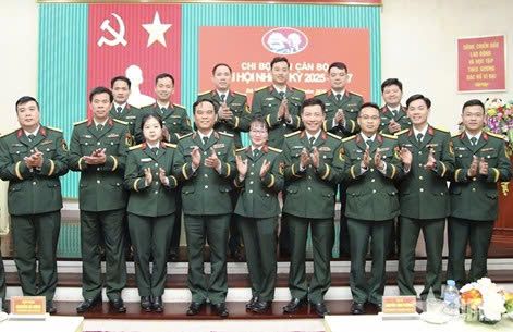 NÂNG CAO NĂNG LỰC CỦA CÁN BỘ, GIẢNG VIÊN CÁC TRƯỜNG CHÍNH TRỊ TỈNH, THÀNH PHỐ TRỰC THUỘC TRUNG ƯƠNG ĐÁP ỨNG YÊU CẦU LÀM VIỆC TRONG MÔI TRƯỜNG QUỐC TẾ