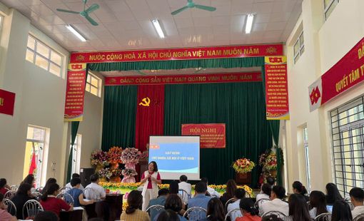 Cao Bằng: Trường THPT Bản Ngà tham gia lớp bồi dưỡng chính trị hè 2025