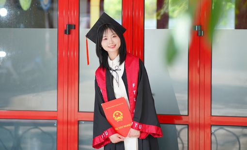 Nữ sinh Bắc Ninh trở thành thủ khoa Đại học Ngoại thương với 143 tín chỉ điểm tuyệt đối