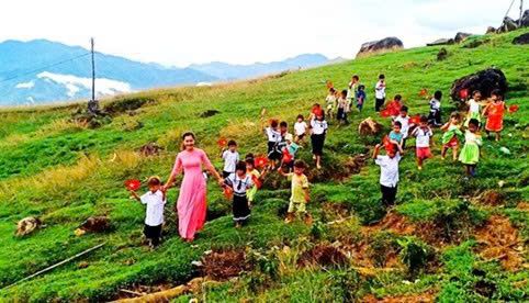 NÂNG CAO HIỆU QUẢ TỔ CHỨC HOẠT ĐỘNG GIÁO DỤC TRẢI NGHIỆM CHO HỌC SINH TIỂU HỌC CÁC TỈNH MIỀN NÚI PHÍA BẮC
