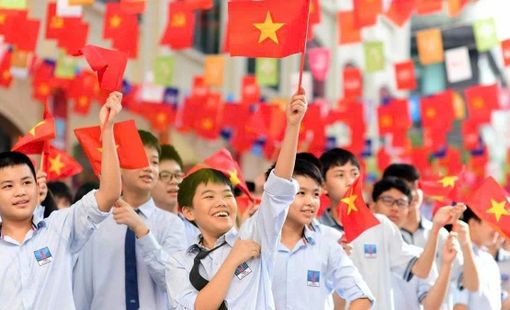 Chính phủ ban hành danh sách 16 đối tượng được miễn học phí từ năm học 2025–2026
