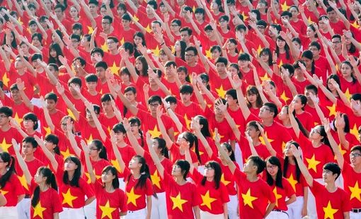 BỒI DƯỠNG “KHÁT VỌNG PHÁT TRIỂN ĐẤT NƯỚC PHỒN VINH HẠNH PHÚC” CHO HỌC VIÊN TRONG CÁC TRƯỜNG QUÂN ĐỘI HIỆN NAY
